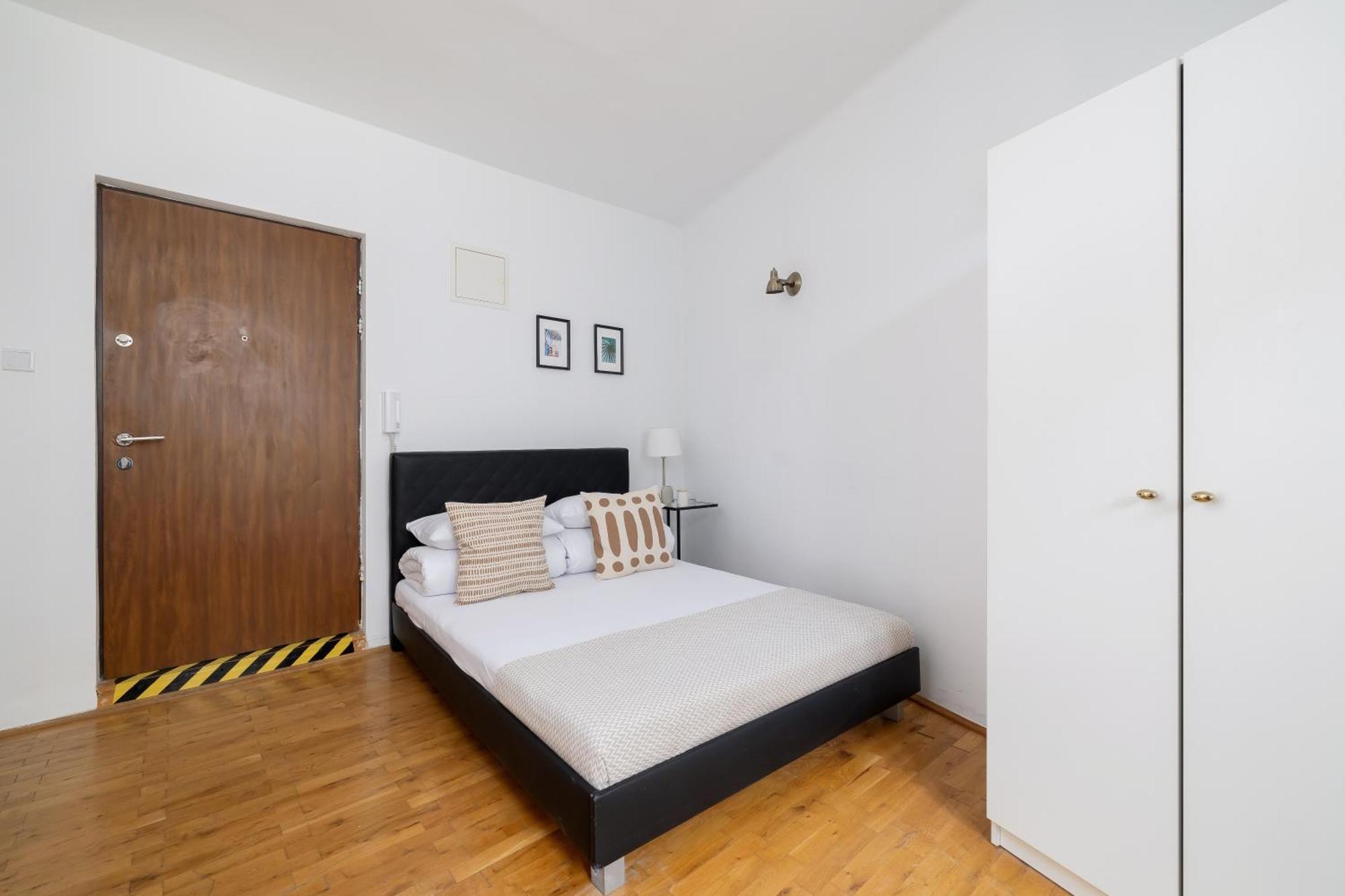 Studio Apartment With Ac - Dluga 65 Kraków Eksteriør billede